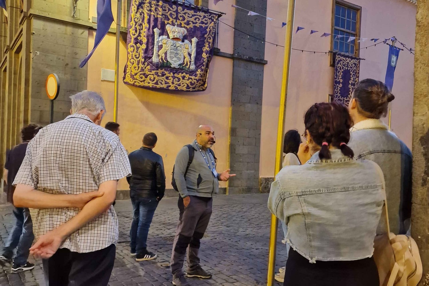 Культурная экскурсия с гидом и загадками в Сан-Кристобаль-де-ла-Лагуна с дегустацией сладостей.