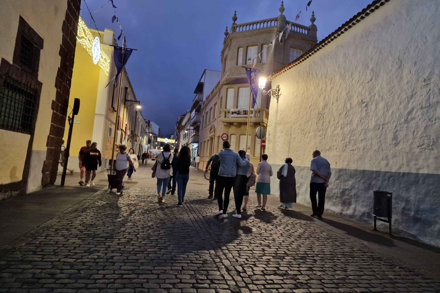 Культурная экскурсия с гидом и загадками в Сан-Кристобаль-де-ла-Лагуна с дегустацией сладостей.