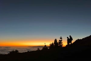 Hike under stars and Skywatching with astronomer at Teide