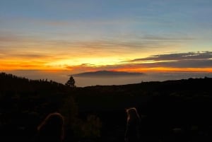 Hike under stars and Skywatching with astronomer at Teide