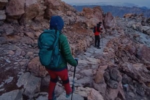 Senderismo Cumbre del Teide de noche para un amanecer y una sombra