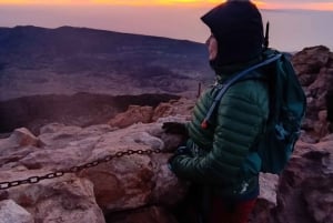 Senderismo Cumbre del Teide de noche para un amanecer y una sombra