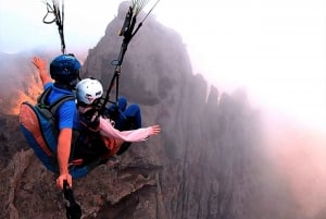 Ifonche: Paragliding mid-mountain flight (1000m)