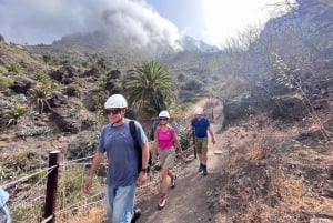 Masca Gorge Guided Hike + Boat Ride + Transport