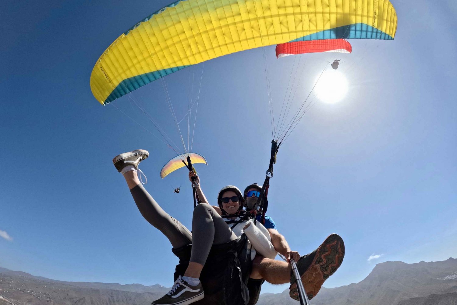 Tenerife: Paragliding flight - free hotel pickup in C. Adeje