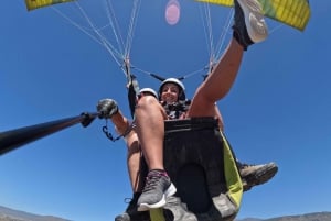 Paragliding-flyvning med en spansk mester 2021/2022.