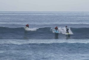 Playa de Las Americas: Aula de surfe em grupo com equipamento