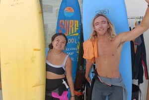 Playa de Las Américas: VIP Inolvidable Private Surf Lesson