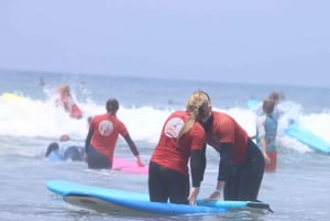 Playa de Las Américas: VIP Inolvidable Private Surf Lesson