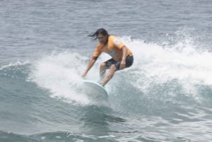 Playa de Las Américas: VIP Inolvidable Private Surf Lesson