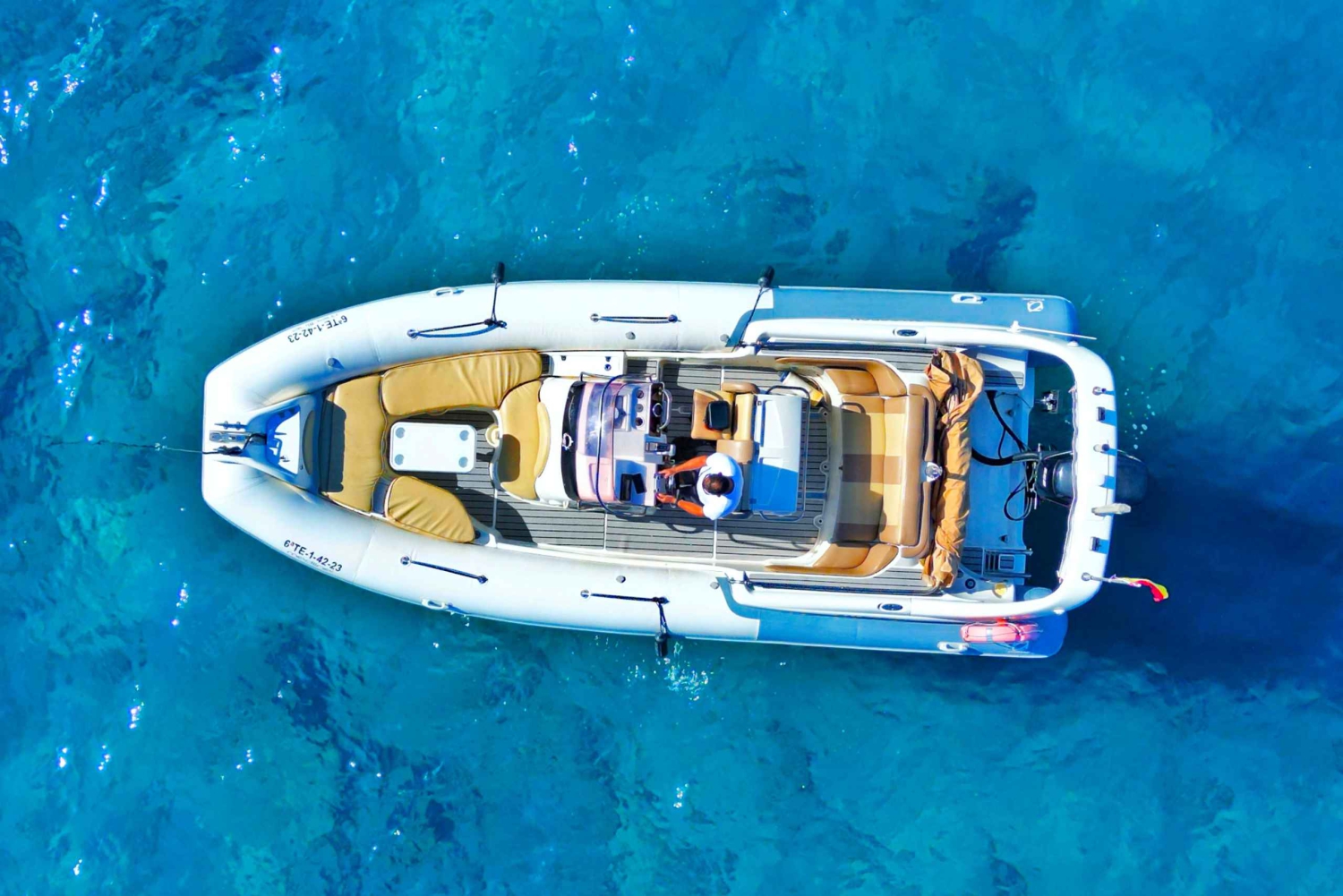 Excursão de barco particular: 2 a 6 horas de felicidade à beira-mar