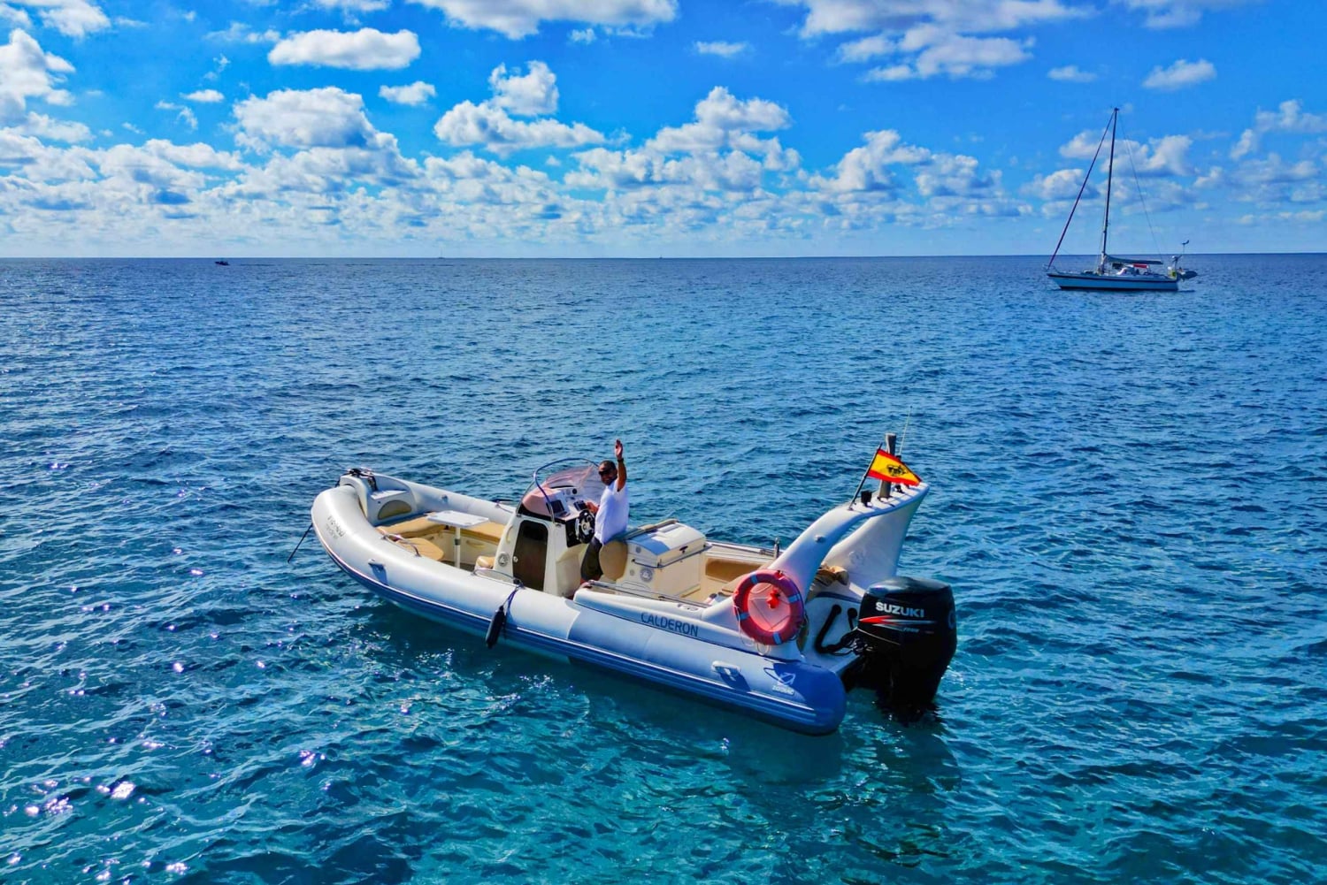 Excursão de barco particular: 2 a 6 horas de felicidade à beira-mar