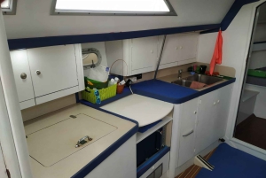 Prywatny czarter żaglówki - wycieczka przybrzeżna z nurkowaniem w zatoce