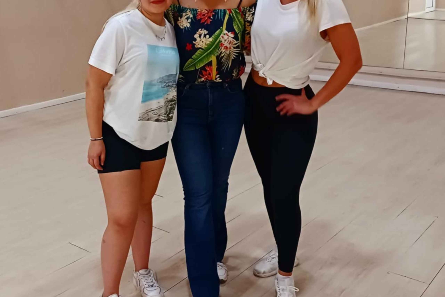 Puerto de La Cruz a 3 minutos, aulas de dança latina