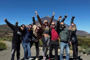 プエルト・デ・ラ・クルス：クワッドでテイデ山に登り、魔法のような夕日を体験しましょう