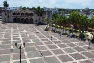 Punta Cana: Tour nach Santo Domingo mit Mittagessen und Abholung vom Hotel