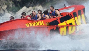 Radikal Jet Boat