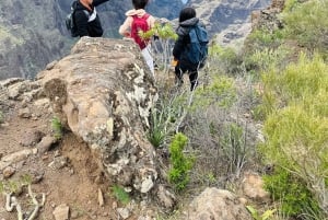 Wędrówka Roque de Tarucho nad wioską Masca