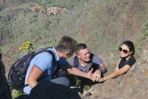 Wędrówka Roque de Tarucho nad wioską Masca