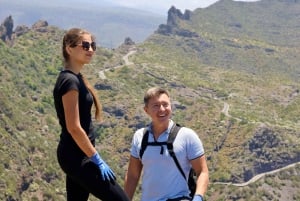 Wędrówka Roque de Tarucho nad wioską Masca