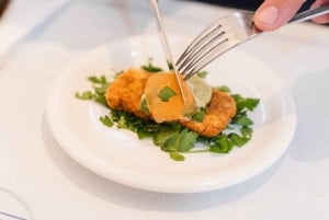 Santa Cruz de Tenerife: Gourmet Tapas and Wine Tour