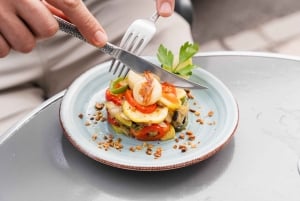 Santa Cruz de Tenerife: Gourmet Tapas and Wine Tour