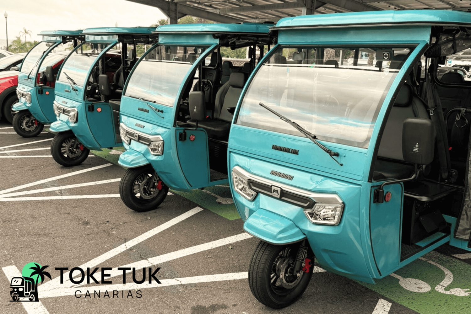 Santa Cruz de Tenerife: Tuk Tuk Tour of the Cultural and Modern City