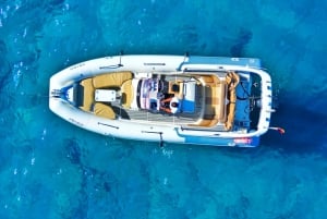 'Felicidad junto al mar: Barco, snorkel, sol, sorbos, delicias para picar'