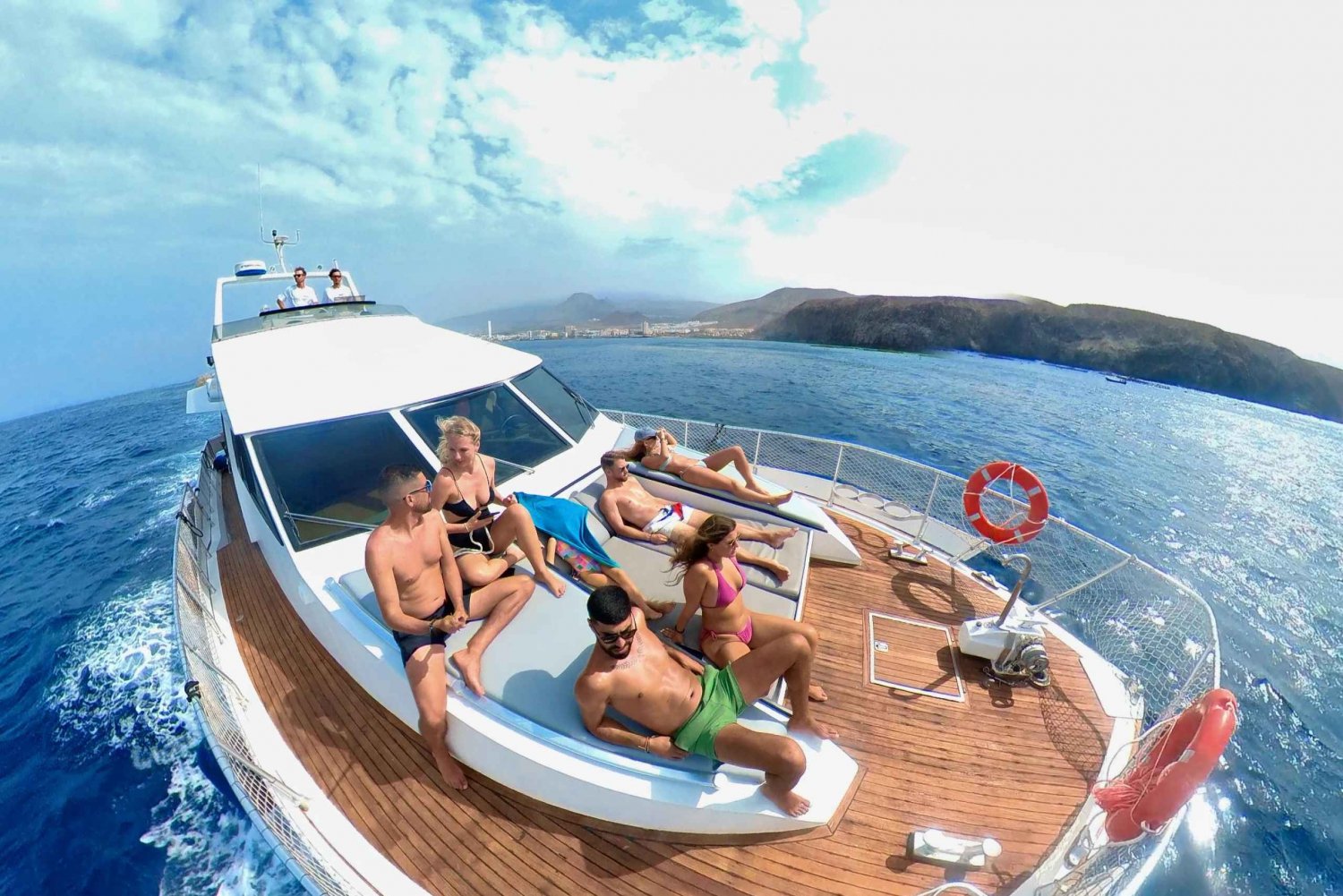 Tenerife: 4hr Trip in Fun Yacht with Waterplays and Toys