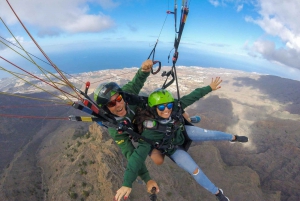 Tenerife: Acrobatic Paragliding Tandem Flight