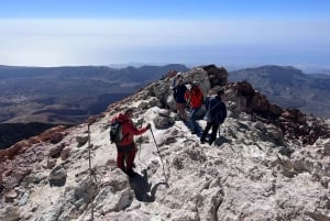 Tenerife: Ascenso al pico del Teide con Permiso oficial y guía