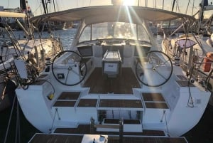 Tenerife: Beneteau Oceanis 45 Leila Sailing Tour