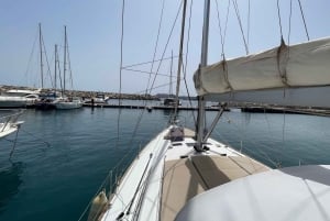 Tenerife: Beneteau Oceanis 45 Leila Sailing Tour