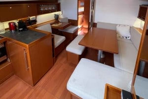 Tenerife: Beneteau Oceanis 45 Leila Sailing Tour