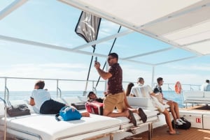 Tenerife: Catamaran Cruise with Brunch and Unlimited Drinks