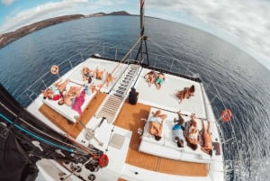 Tenerife: Catamaran Cruise with Brunch and Unlimited Drinks