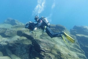 Tenerife; Discover Scuba diving pool and boat max 2 students