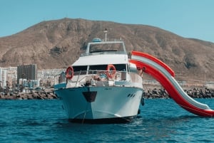 テネリフェ島：水上アクティビティとおもちゃで楽しいヨット旅行