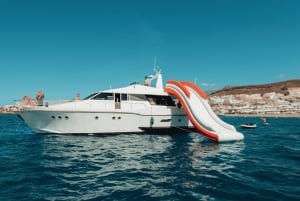 テネリフェ島：水上アクティビティとおもちゃで楽しいヨット旅行