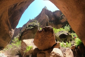 Tenerife: Experiencia guiada de barranquismo en Los Arcos
