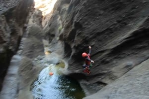 Тенерифе: каньонинг с гидом