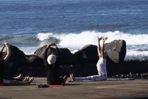 Tenerife : Yoga en plein air sur la plage de Las Americas