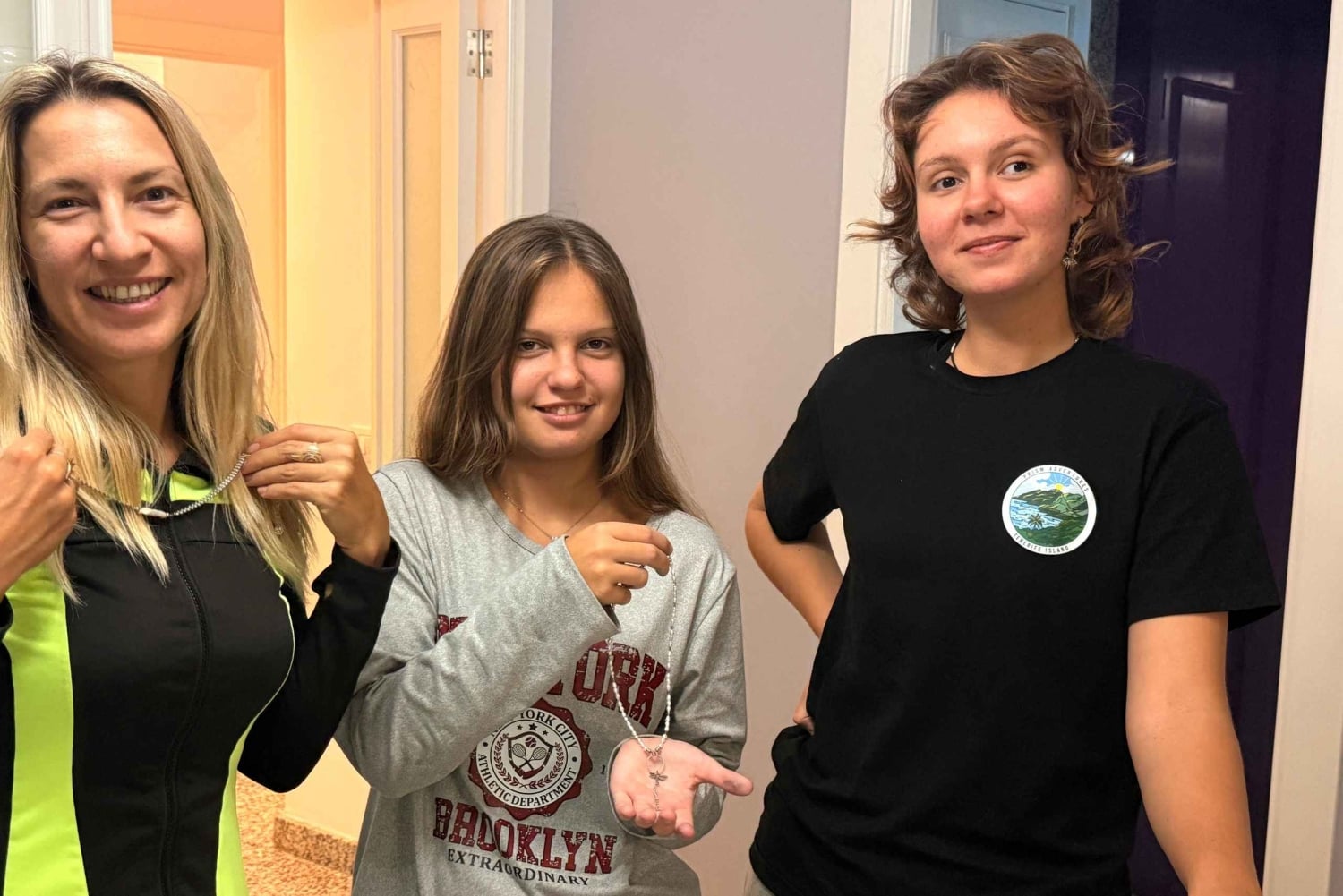 Tenerife: Pearl Jewelry-Making Workshop with Designer