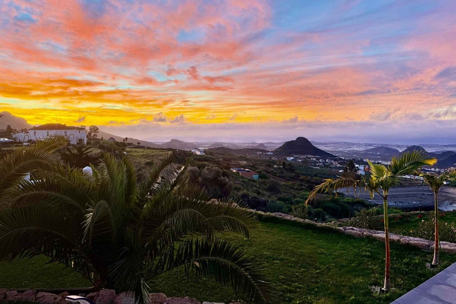 Tenerife: Private Aerial Yoga Class with Ocean Views