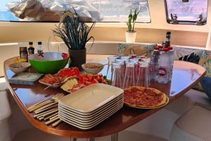 Teneryfa: PRYWATNY rejs katamaranem z lunchem i napojami