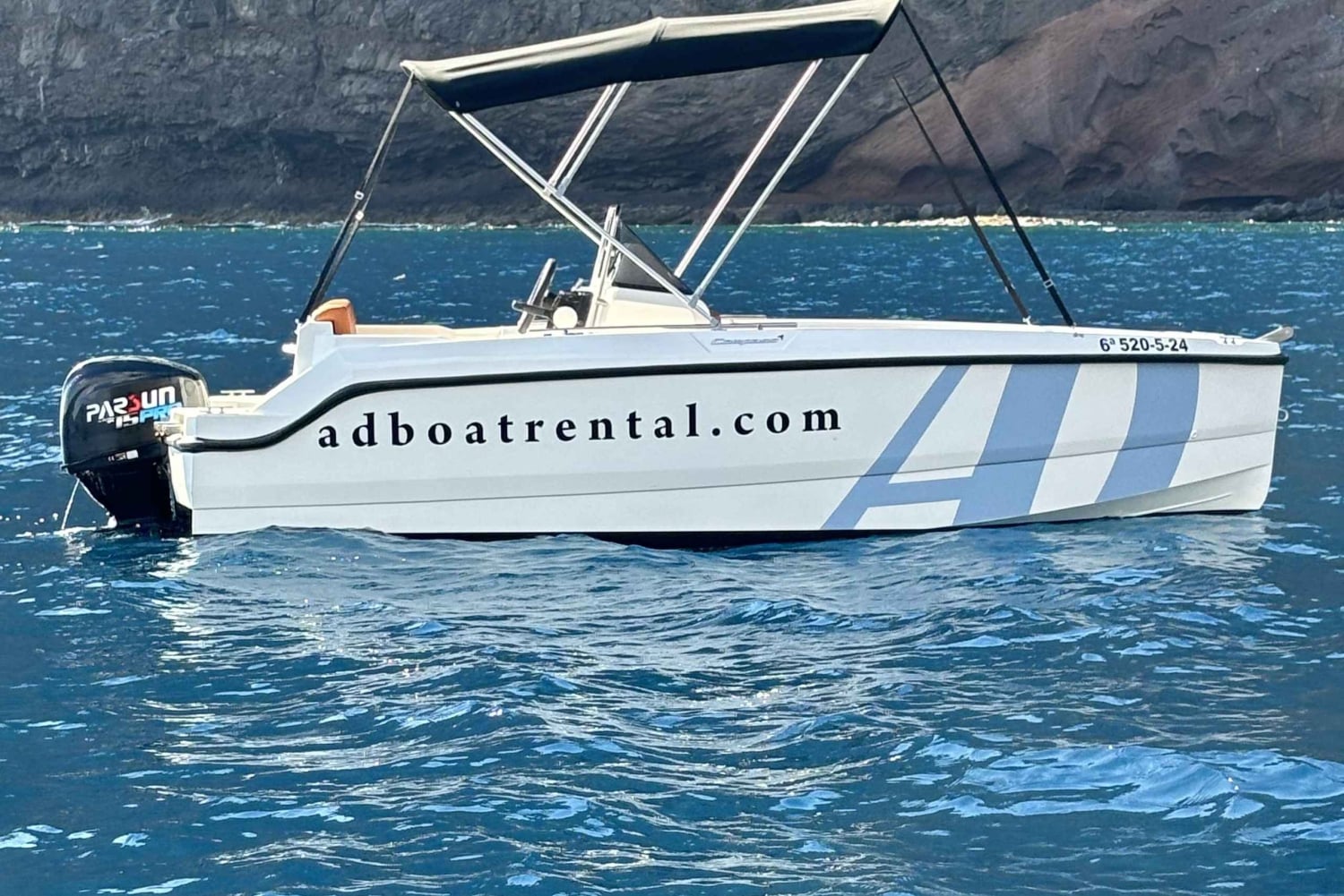 Тенерифе: аренда лодки без лицензии