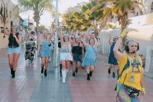 Tenerife : visite à pied et discothèque silencieuse « Mustang Sally's »