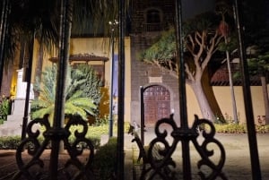 Guided visit and mysteries in San Cristóbal de La Laguna with a sweet treat.