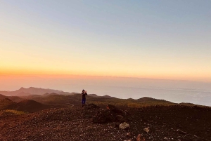Wędrówka przez Teide z przygodą w jaskini lawowej.