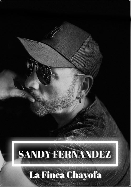 Sandy Fernandez live at Meson La Finca